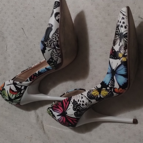 JustFab butterfly heels - Picture 7 of 8